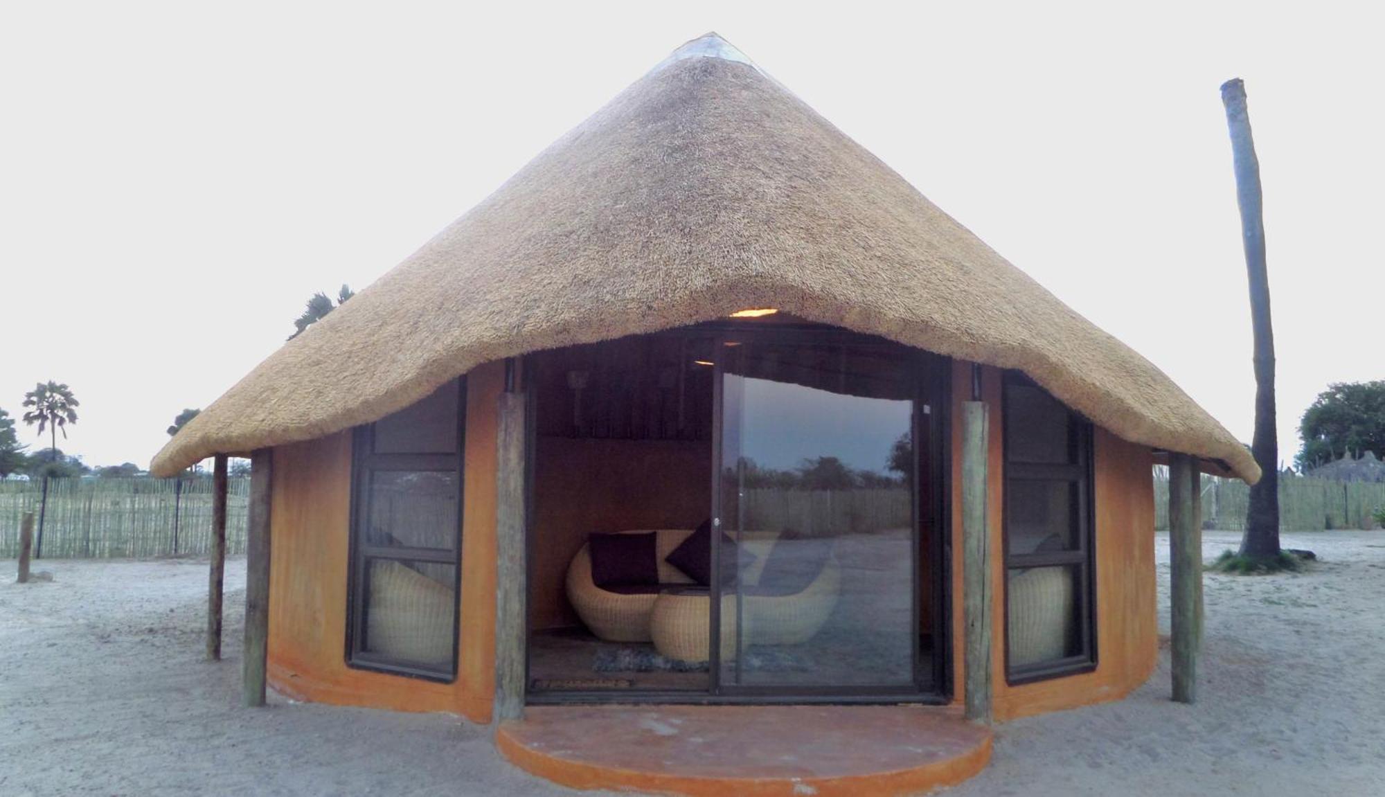 Ongula Village Homestead Lodge Omupumba Номер фото