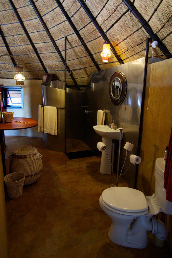 Ongula Village Homestead Lodge Omupumba Экстерьер фото