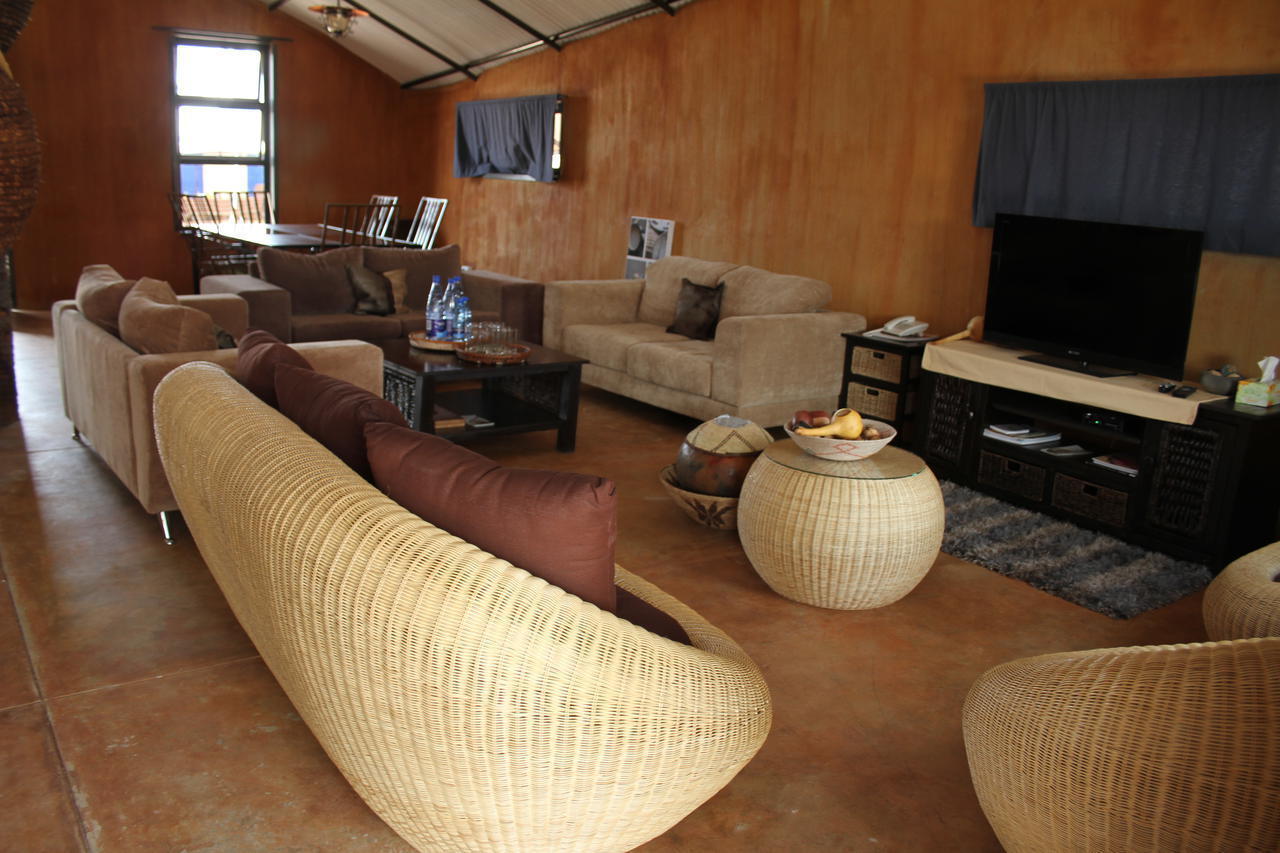 Ongula Village Homestead Lodge Omupumba Экстерьер фото